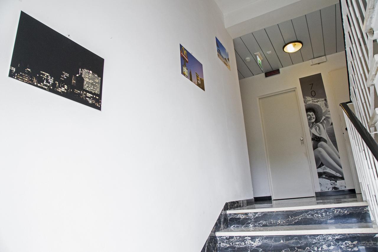 Hotel Hollywood リッチョーネ エクステリア 写真